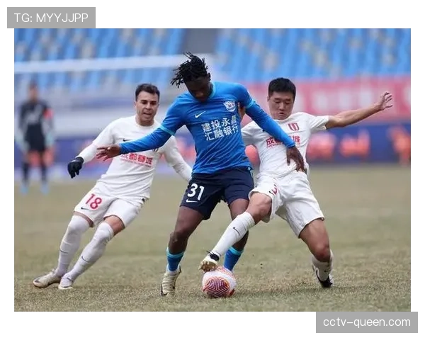 读秒绝平！沧州雄狮外援奥斯卡头球救主，1-1成都蓉城